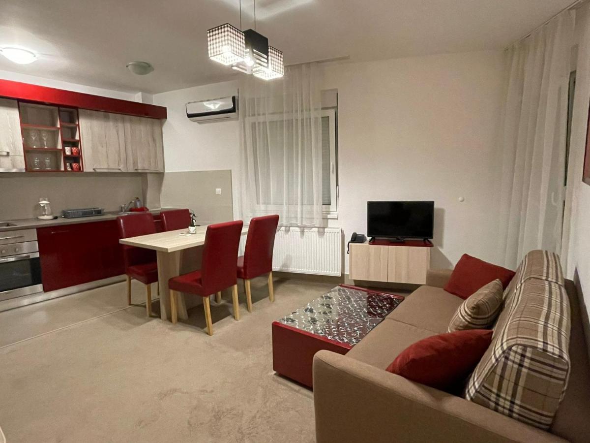 Holiday Wing Apartments Jagodina Εξωτερικό φωτογραφία